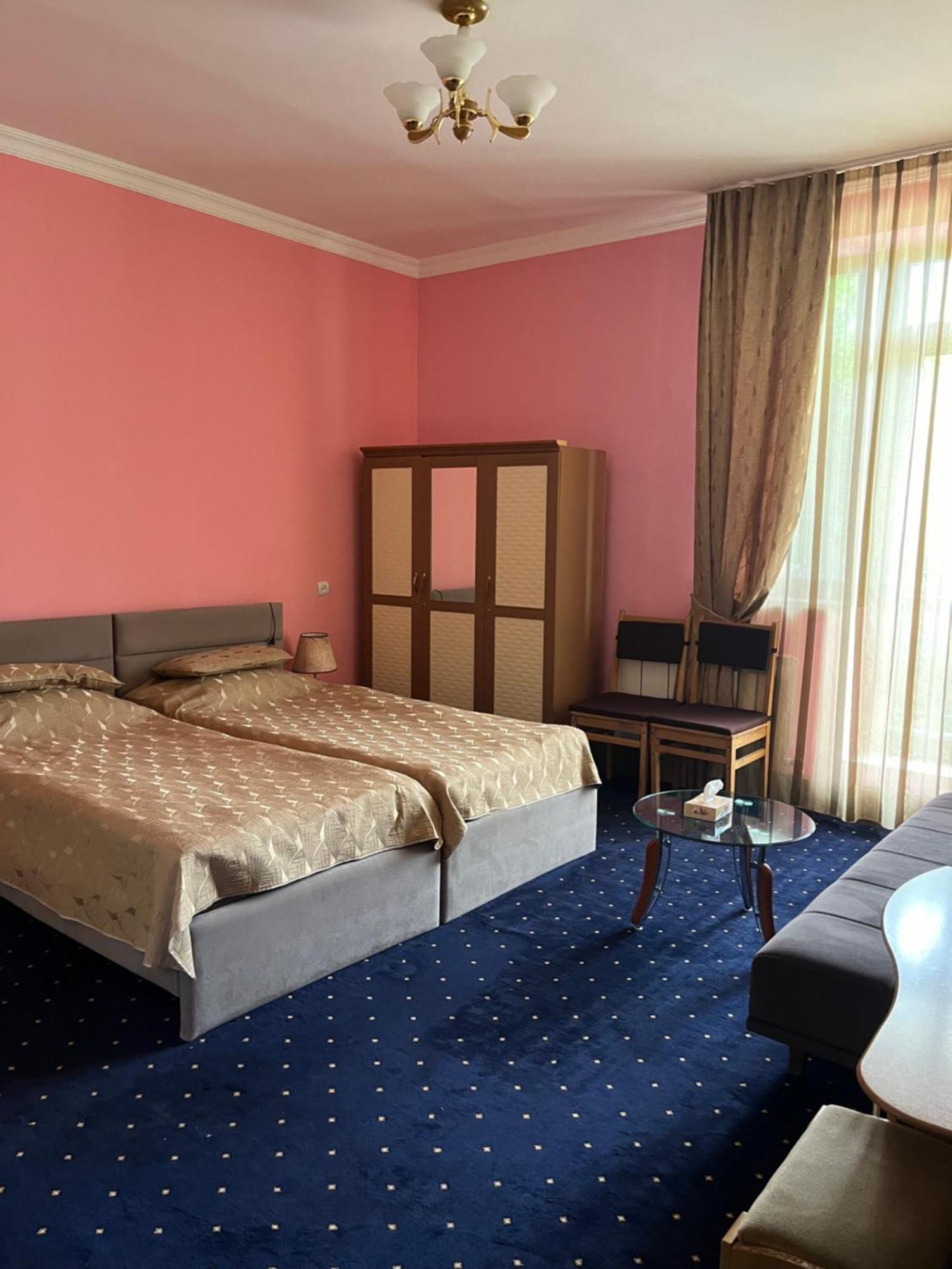 Greenwood Hotel Dilijan Exterior photo
